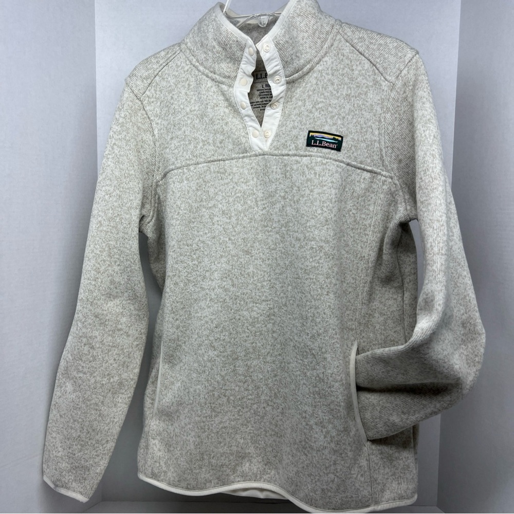 LL Bean Women's 1/4 Snap Fleece Pullover in size Large.